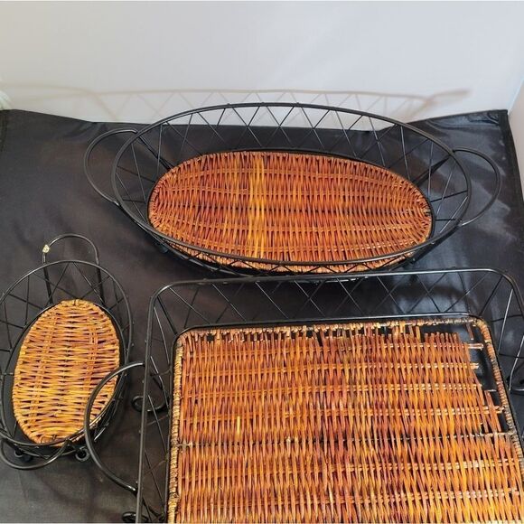 BRAND NEW TEMP-TATIONS PRESENTABLE OVENWARE BY TORA - Picture 11 of 16